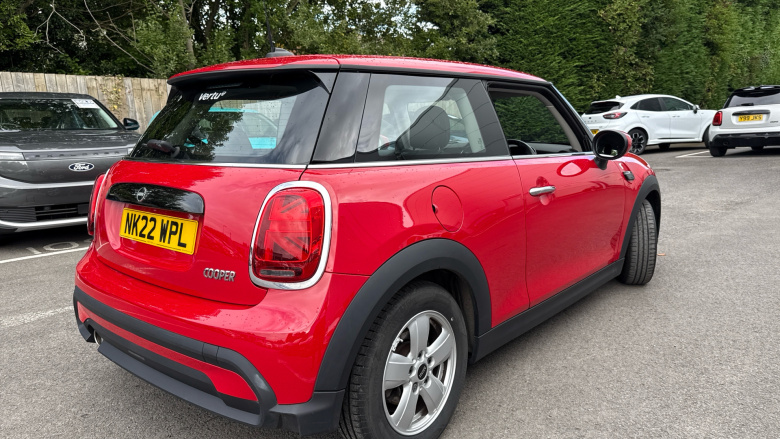 MINI Hatchback 1.5 Cooper Classic 3dr Petrol Hatchback